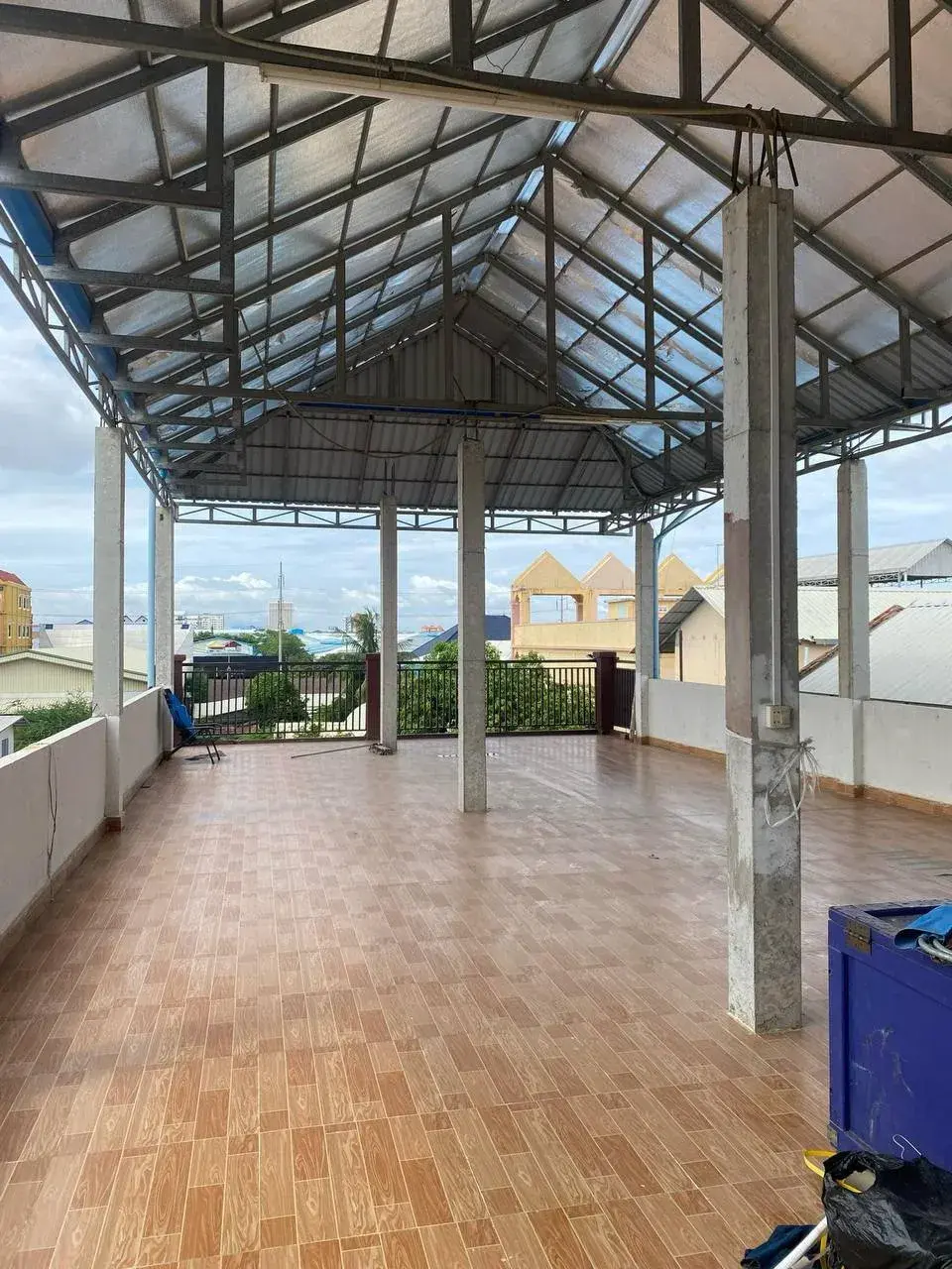 Ordinary house or business house